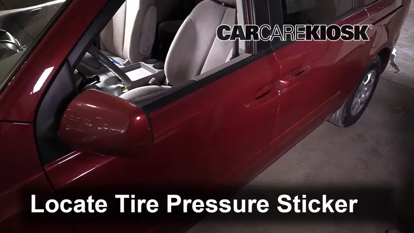 2009 Kia Sedona LX 3.8L V6 Tires & Wheels Check Tire Pressure
